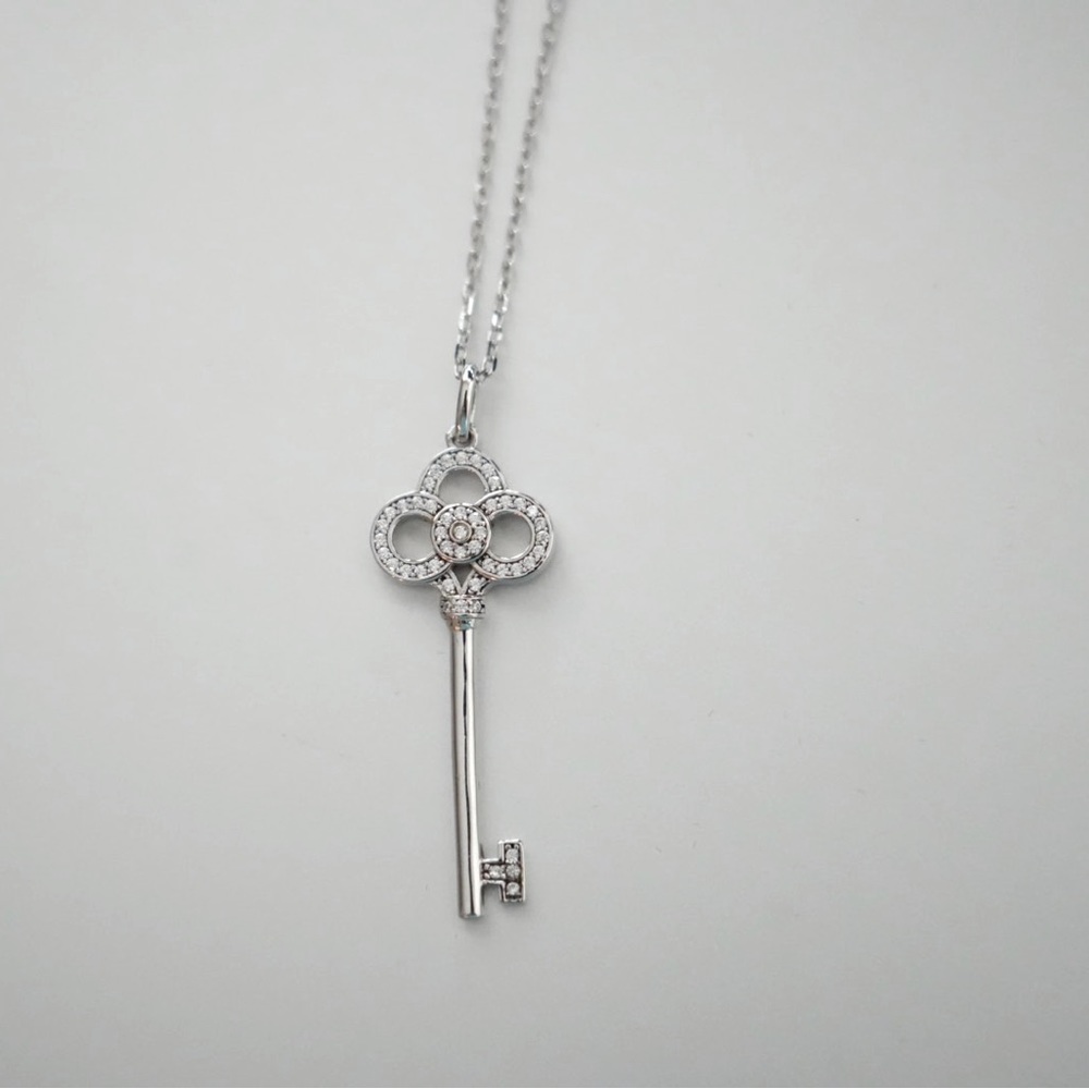 Tiffany-style key pendant necklace